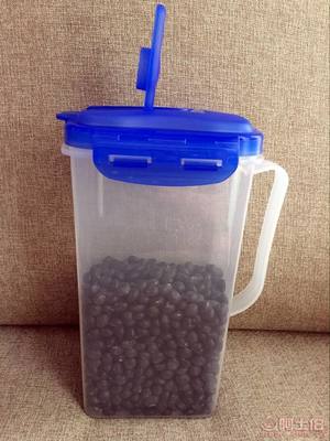 【永晶廠家直銷(xiāo)加厚廚房五谷雜糧收納罐帶手柄塑料冷水壺防潮食品密封罐8066】臺(tái)州市黃巖永晶塑料廠 - 產(chǎn)品庫(kù)