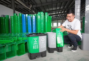 塑料制品主產(chǎn)地臺(tái)州垃圾桶廠家銷量倍增,八成訂單來(lái)自上海